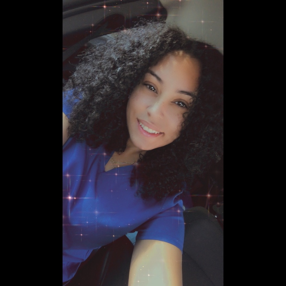 Meet your Posher, Felisha